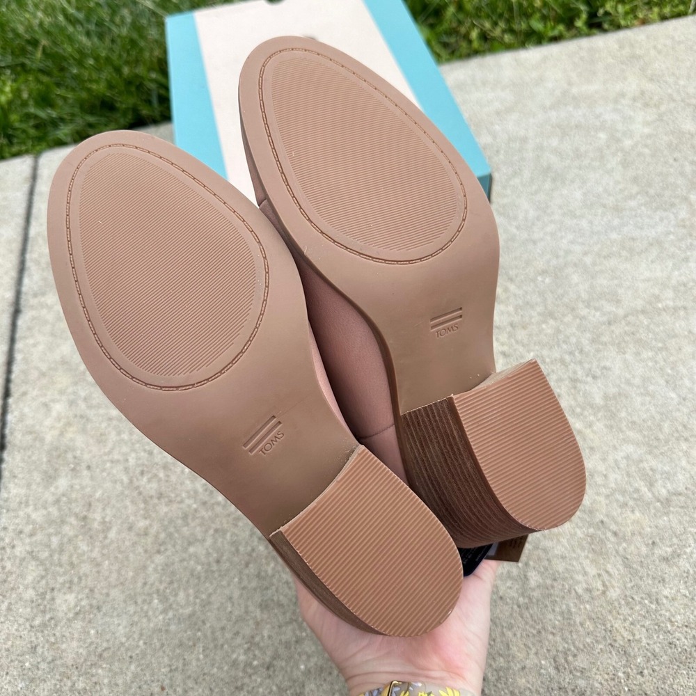 New TOMS Everly Cutout Booties Leather Ankle Boots Buck Size 7.5 - Picture 6 of 6